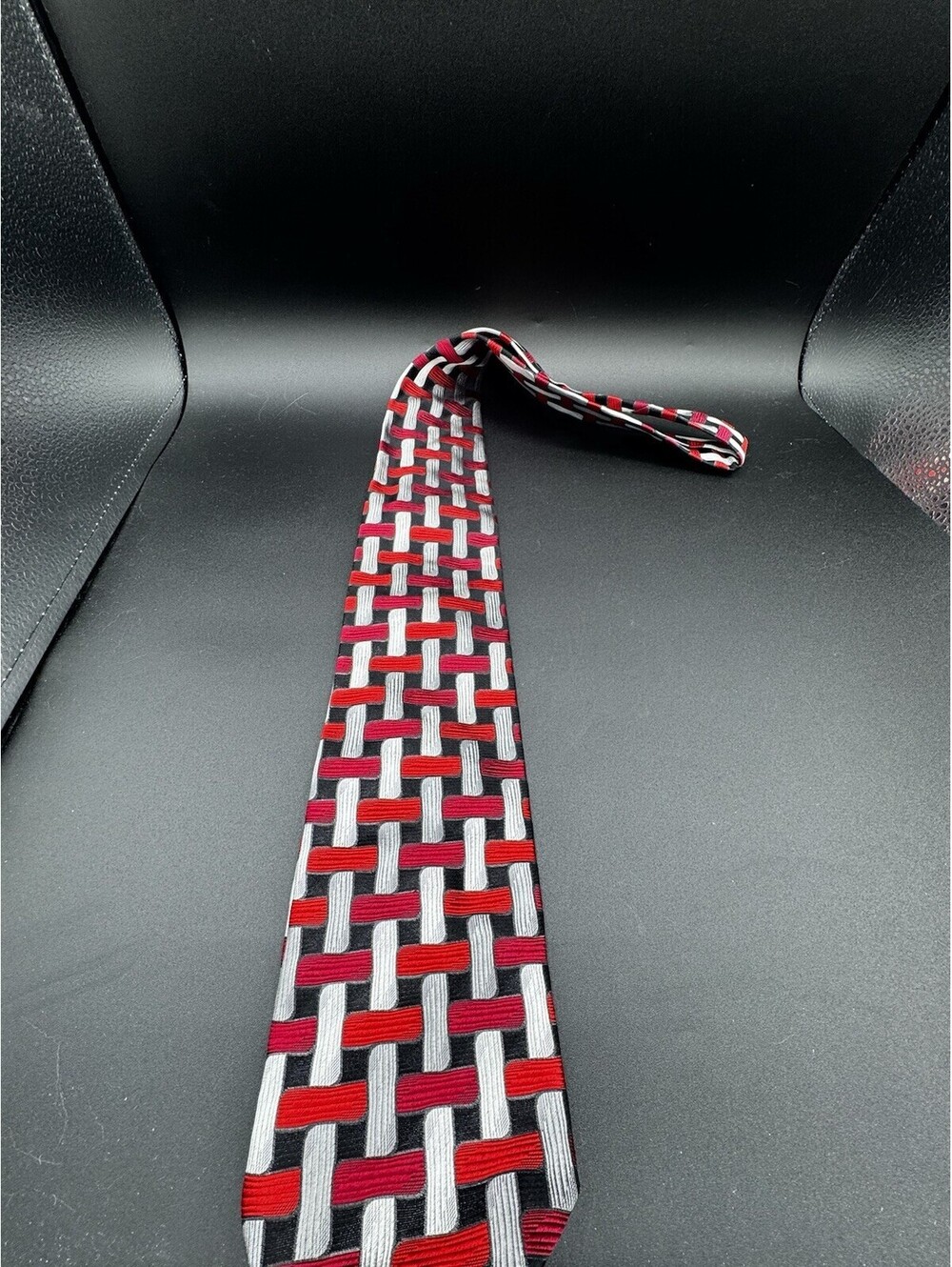 Bachrach Italy 100% Silk Necktie Red Gray Black Basketweave Geometric Tie